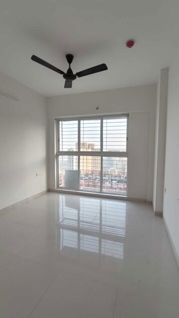 Room in 2 BHK Apartment at Lodha Splendora River View, Ghodbunder Road – for Rent