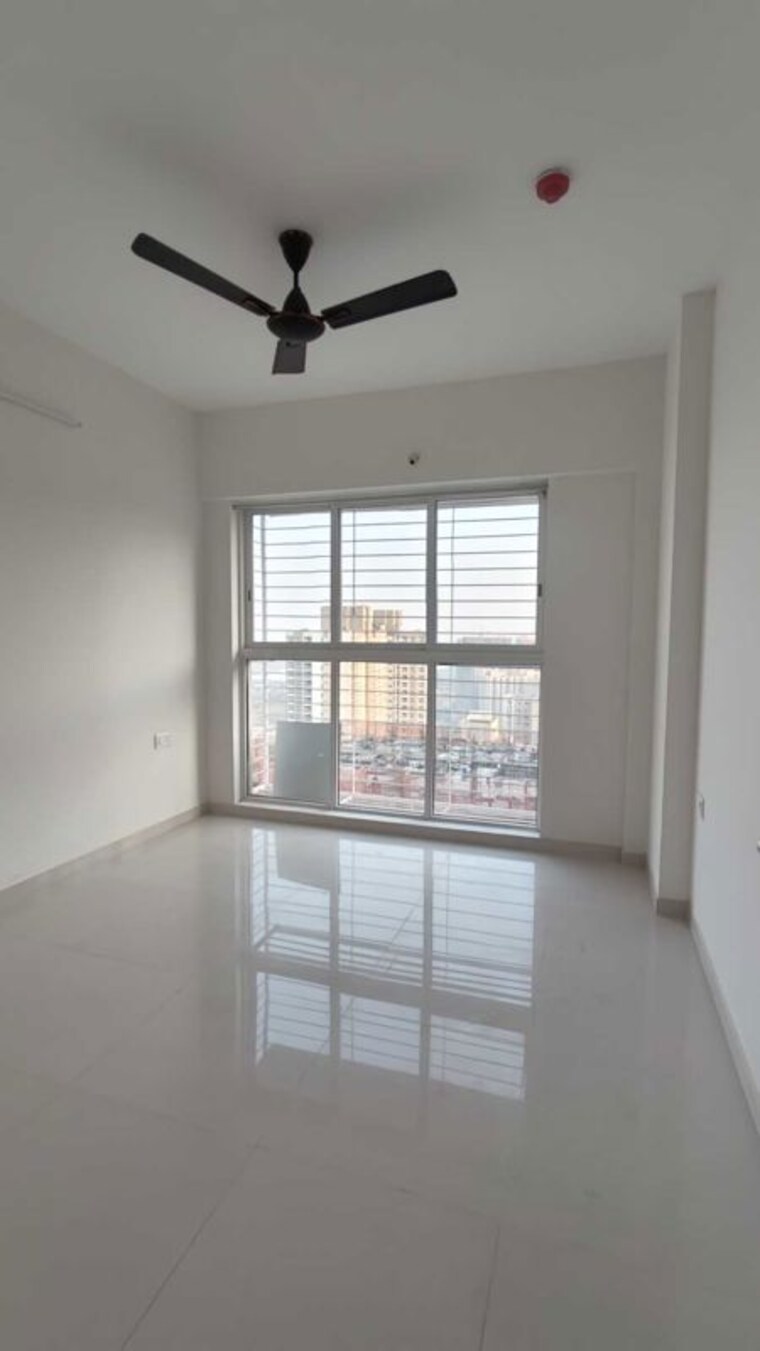 Room, lodha-splendora-river-view 2 Bedroom 750 Sq.Ft. Apartment In Ghodbunder Road Thane 9986501