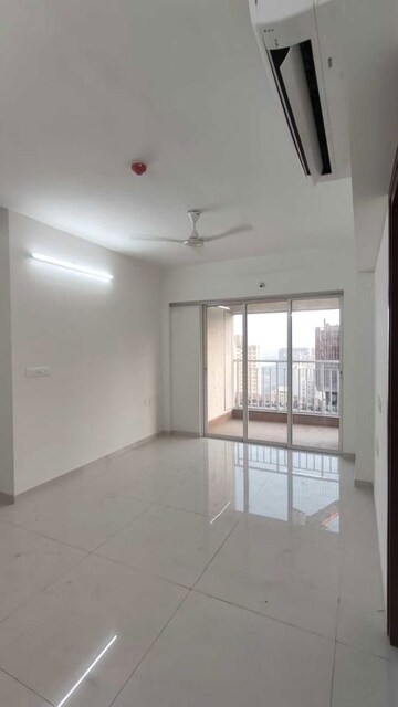 Room in 3 BHK Apartment at Lodha Splendora, Ghodbunder Road – for Rent