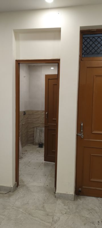 2 BHK + Study Room 90 Sq.Yd. Builder Floor in Sainik Plaza