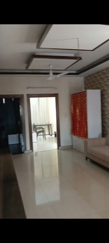 Building Lobby in 3 BHK Builder Floor at Sainik Plaza, Sector 49 – for Sale