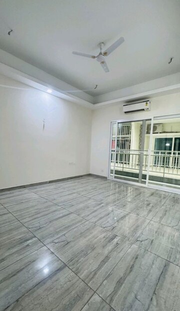 Bedroom in 5 BHK Apartment at Uchdpl Veridia Oakwood Enclave, Wave City – for Sale