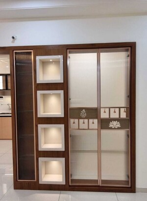 Room in 3 BHK Apartment at Rajapushpa Provincia, Narsingi – for Rent