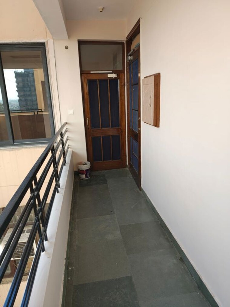 Balcony, sector 20 3 Bedroom 1850 Sq.Ft. Apartment In Sector 20 Panchkula 9986541