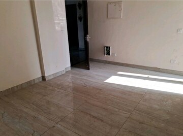 Room in 2 BHK Apartment at Wave Executive Floors, Wave City – for Rent