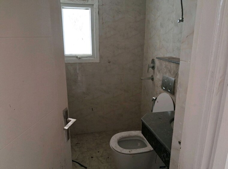 Bathroom, wave-executive-floors 2 Bedroom 900 Sq.Ft. Apartment In Wave City Ghaziabad 9986549