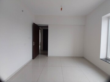 Room in 3 BHK Apartment at Yashwin Orrizonte, Kharadi – for Rent