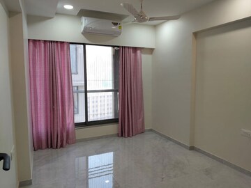 Room in 2 BHK Apartment at Atharv Navasamaj, Vile Parle East – for Rent