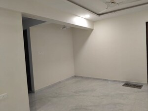 Room in 2 BHK Apartment at Atharv Navasamaj, Vile Parle East – for Rent