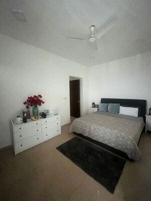 3 BHK Apartment For Rent in Shankar Sheth Apartment, Grant Road