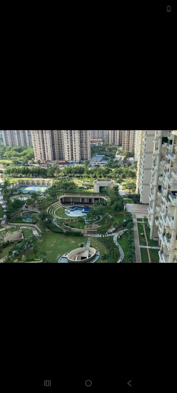 Master Plan in 3.5 BHK Apartment at Mahagun Moderne, Sector 78 – for Rent