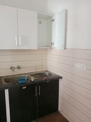 Kitchen in 1.5 BHK Builder Floor at Sector 18 – for Rent