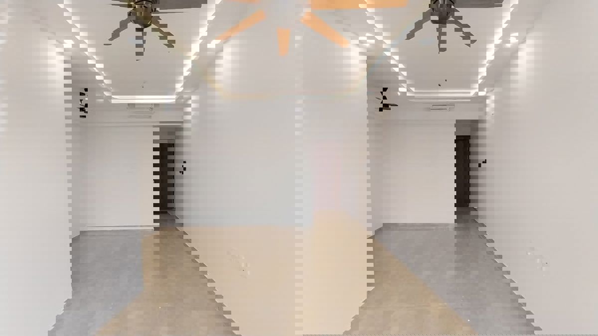 2 BHK + Servant Room 1050 Sq.Ft. Apartment in Manek Smruti