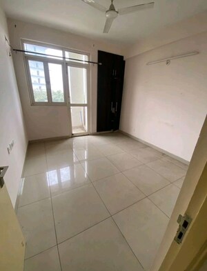 3 BHK Apartment For Rent in Wave Executive Floors, Wave City