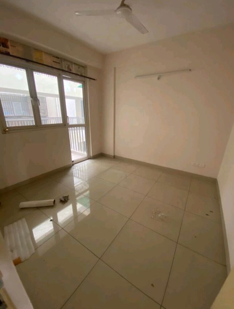 Bedroom, wave-executive-floors 3 Bedroom 749 Sq.Ft. Apartment In Wave City Ghaziabad 9986577