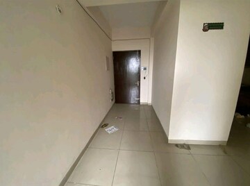 3 BHK Apartment – Entrance View at Wave Executive Floors, Wave City - for Rent
