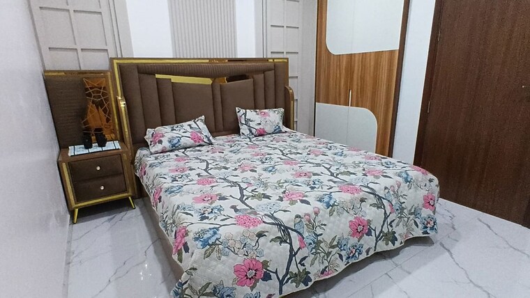 Bedroom, uttam nagar 3.5 Bedroom 905 Sq.Ft. Builder Floor In Uttam Nagar Delhi 9986582