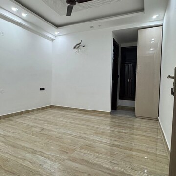 Room in 3 BHK Builder Floor at Palm Residency Chhatarpur, Rajpur Khurd Extension – for Rent