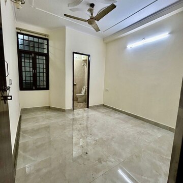 Room in 2 BHK Builder Floor at Chattarpur – for Rent