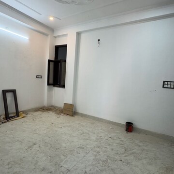 Room in 2 BHK Builder Floor at Chattarpur – for Rent