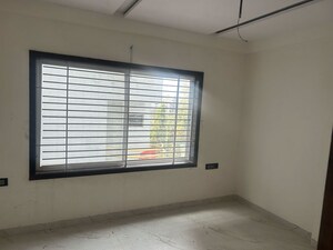 Room in 3 BHK Apartment at Roopram Nagar – for Sale