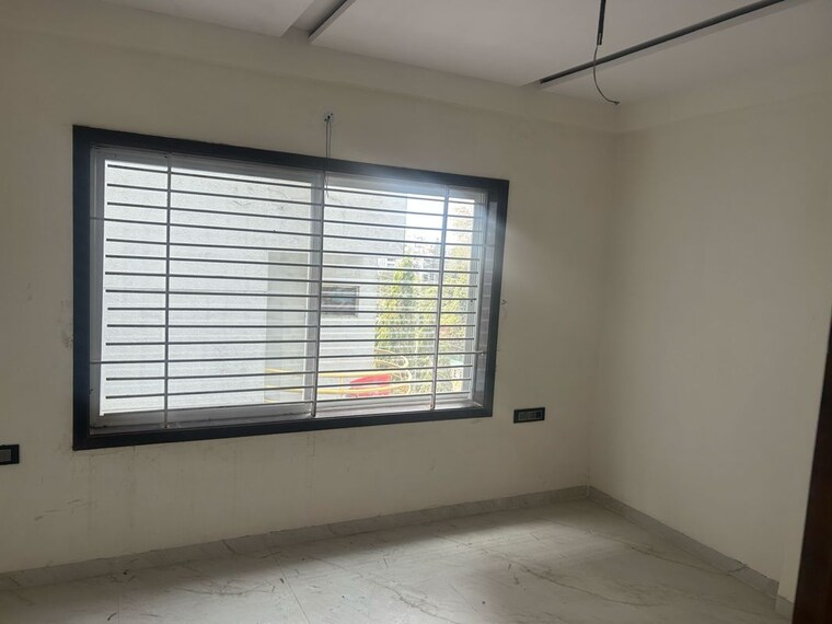 Room, roopram nagar 3 Bedroom 1830 Sq.Ft. Apartment In Roopram Nagar Indore 9986605