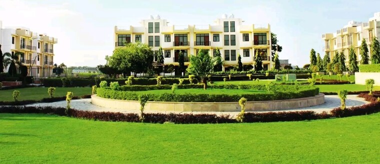 Garden, wave-floors 2 Bedroom 135 Sq.Yd. Builder Floor In Mahurali Ghaziabad 9986606