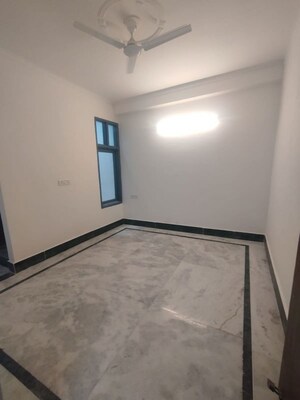 Room in 1 BHK Builder Floor at Chattarpur – for Rent