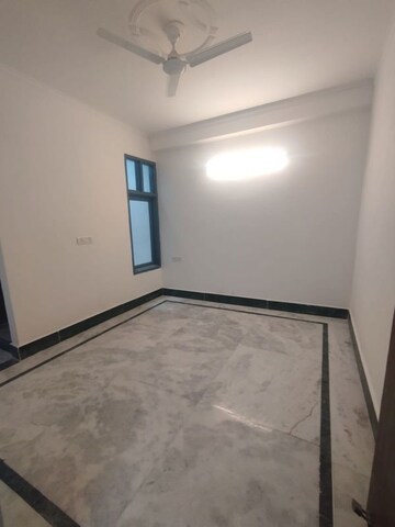 Room in 1 BHK Builder Floor at Chattarpur – for Rent