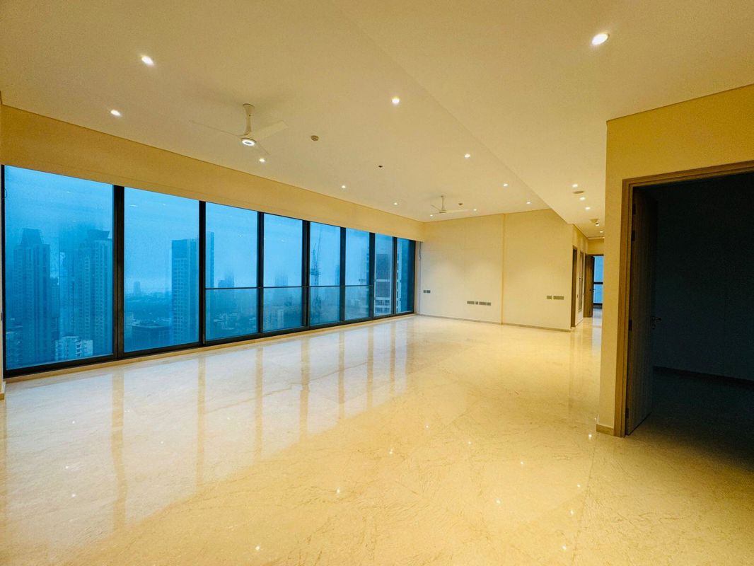4 BHK + Pooja Room,Servant Room Apartment For Rent in Rustomjee Crown