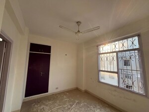 Room in 3 BHK Apartment at Tulip Orange, Sector 70 – for Sale