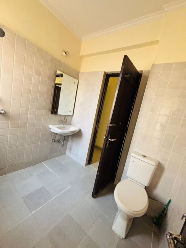 Bathroom, tulip-white 3 Bedroom 1326 Sq.Ft. Apartment In Sector 69 Gurgaon 9986648