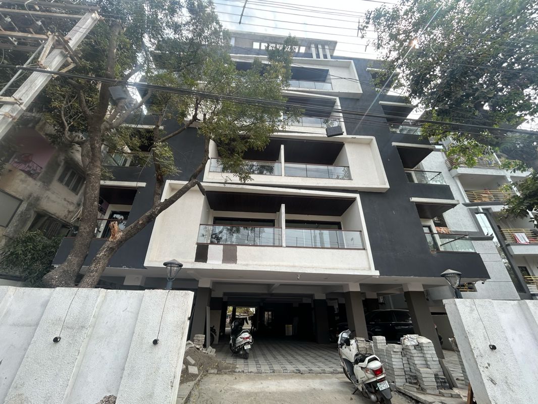 4 BHK Apartment For Sale in Roopram Nagar