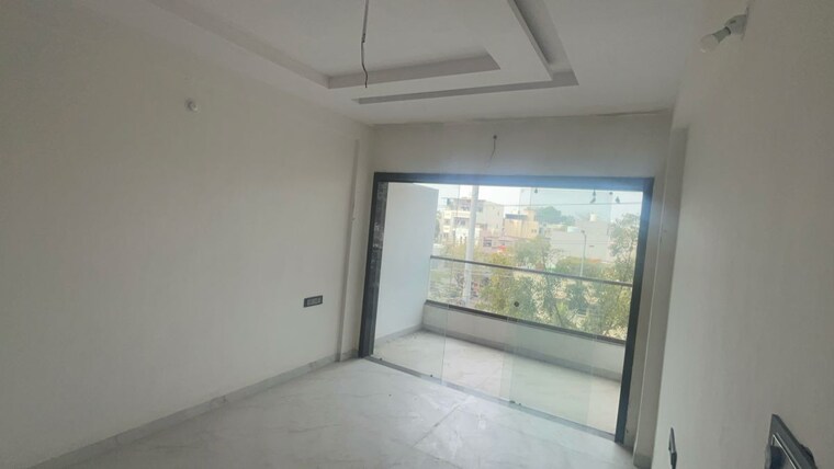 Room, roopram nagar 4 Bedroom 2030 Sq.Ft. Apartment In Roopram Nagar Indore 9986620