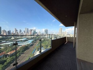 Balcony in 3 BHK Apartment at Lokhandwala Minerva Mahalaxmi, Mahalaxmi – for Rent