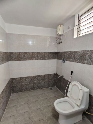 Bathroom in 3 BHK Apartment at Jp Nagar Phase 7 – for Sale