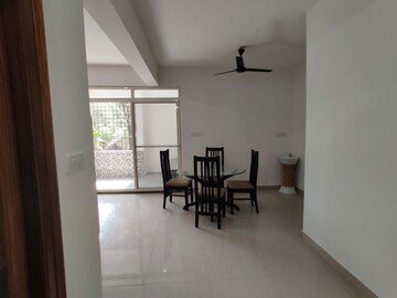Room in 3 BHK Apartment at Jp Nagar Phase 7 – for Sale
