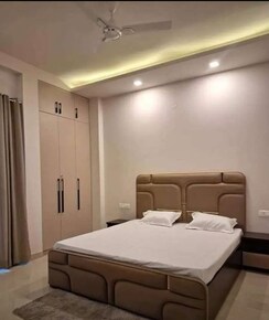 3 BHK + Pooja Room Apartment For Rent in Gomti Nagar