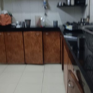 Furnished Amenities in 1 BHK Apartment at Mulund West – for Rent