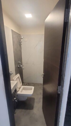 Bathroom in 2 BHK Apartment at LnT Veridian, Powai – for Rent
