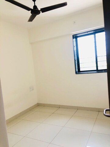 Room in 2 BHK Apartment at Nanded Bageshree, Sinhagad Road – for Sale