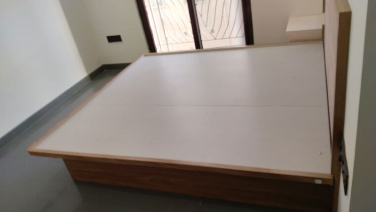 Room, centreo 2 Bedroom 1400 Sq.Ft. Apartment In Kanakapura Road Bangalore 9986726