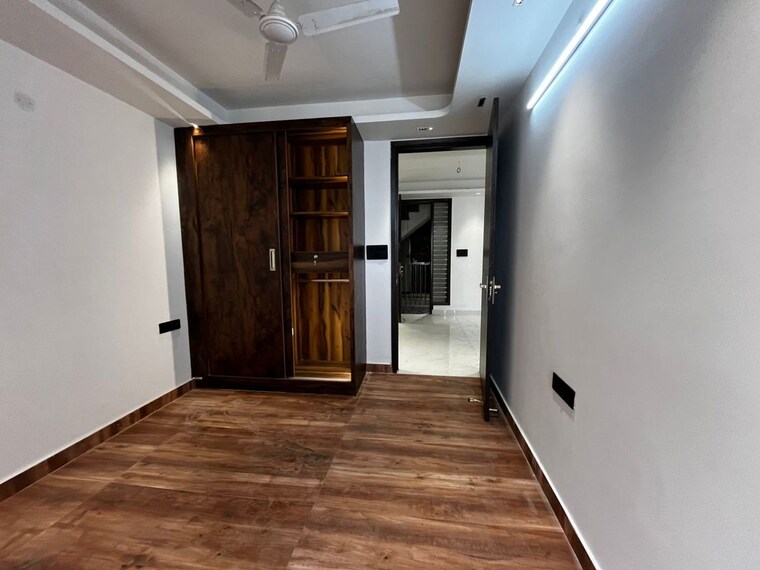 Room, saket 2 Bedroom 1000 Sq.Ft. Builder Floor In Saket Delhi 9986828