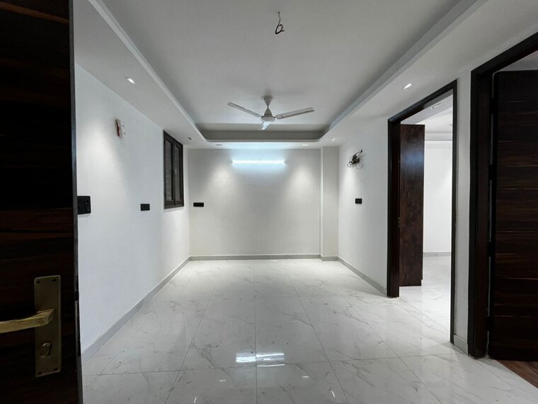 Room, saket 2 Bedroom 1000 Sq.Ft. Builder Floor In Saket Delhi 9986828