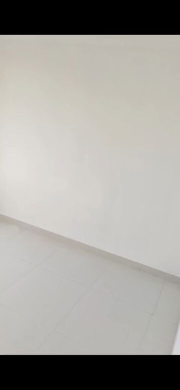 Room in 2 BHK Apartment at Tanishque Harsh Kusum Residence, Dadar West – for Rent