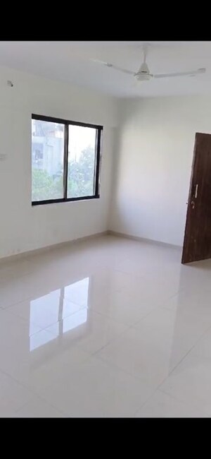 Room in 2 BHK Apartment at Tanishque Harsh Kusum Residence, Dadar West – for Rent