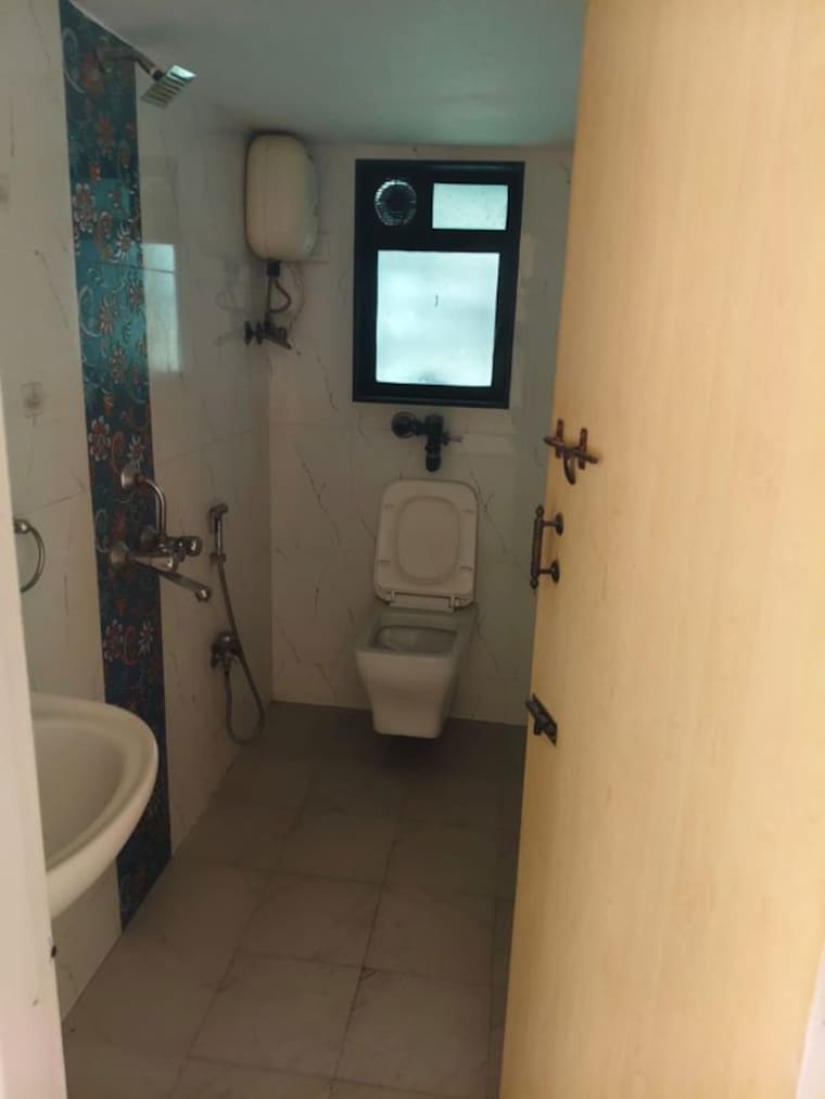 Bathroom, atul-blue-horizon-ii 2 Bedroom 789 Sq.Ft. Apartment In Malad West Mumbai 9986838