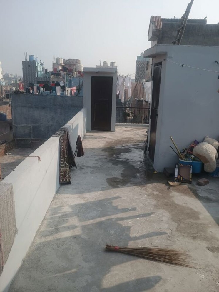  Parking, burari 2 Bedroom 450 Sq.Ft. Independent House In Burari Delhi 9986879