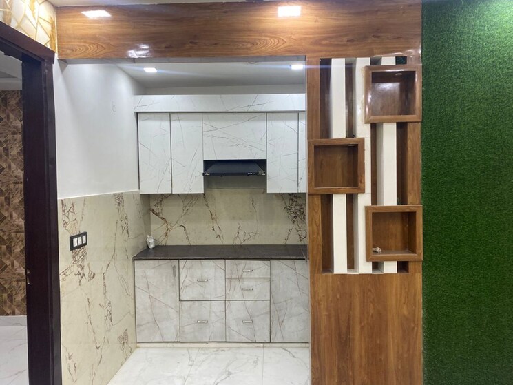 Kitchen, uttam nagar 3 Bedroom 100 Sq.Yd. Builder Floor In Uttam Nagar Delhi 9986907