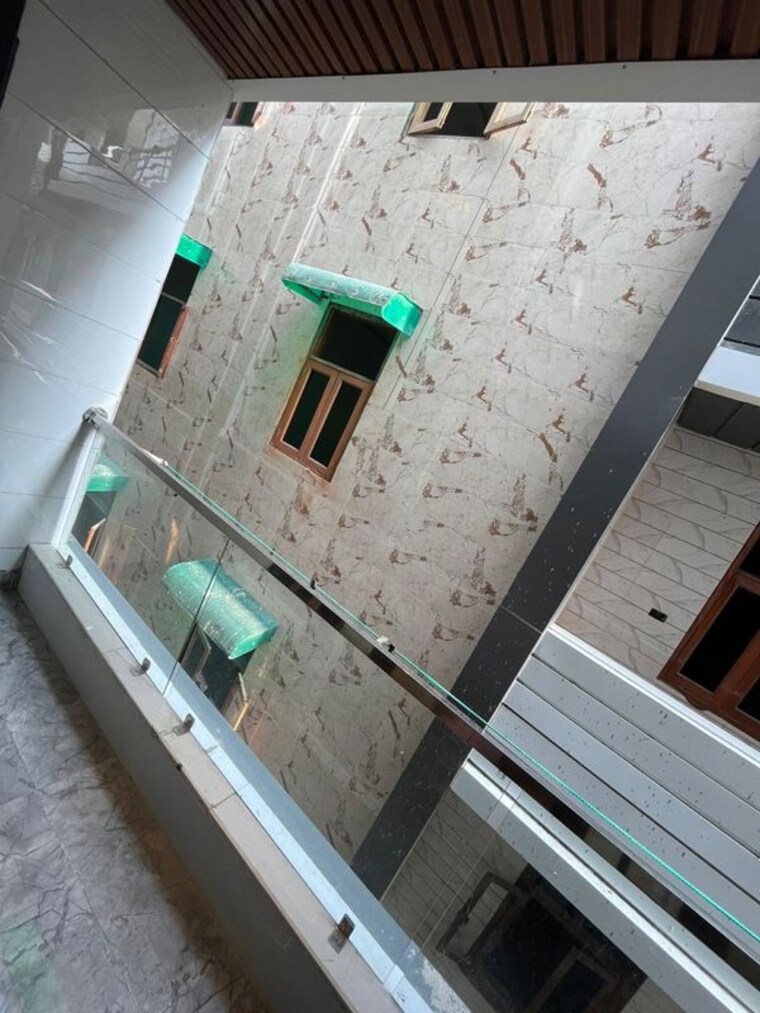 undefined, uttam nagar 2 Bedroom 50 Sq.Yd. Builder Floor In Uttam Nagar Delhi 9986923